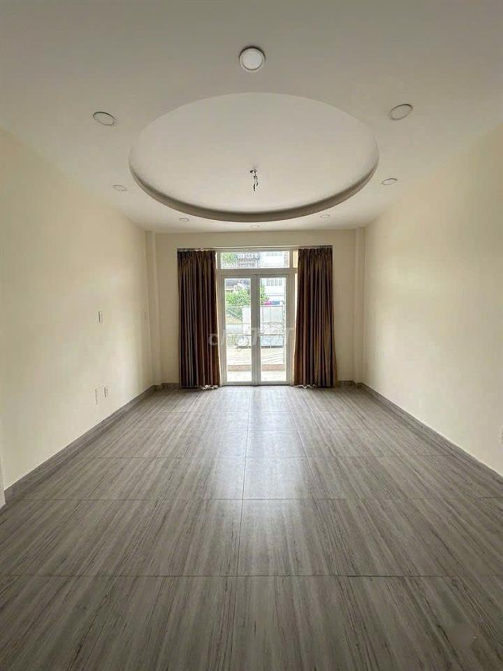 TÒA NHÀ TRUNG TÂM- 254E Huỳnh Văn Bánh, P11, PN- 5x18m, 5 Tầng, 450m2
