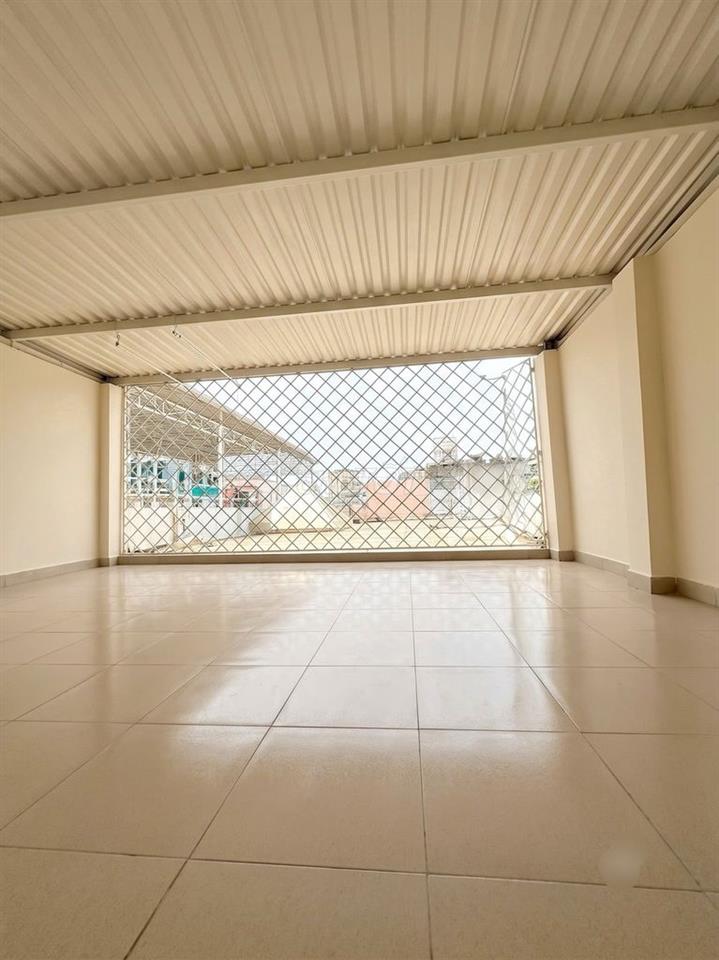 SIÊU PHẨM KHU ĐƯỜNG HOA- 13A Hoa Phượng, P2, PN- 5x20m, 3 Tầng, 300m2