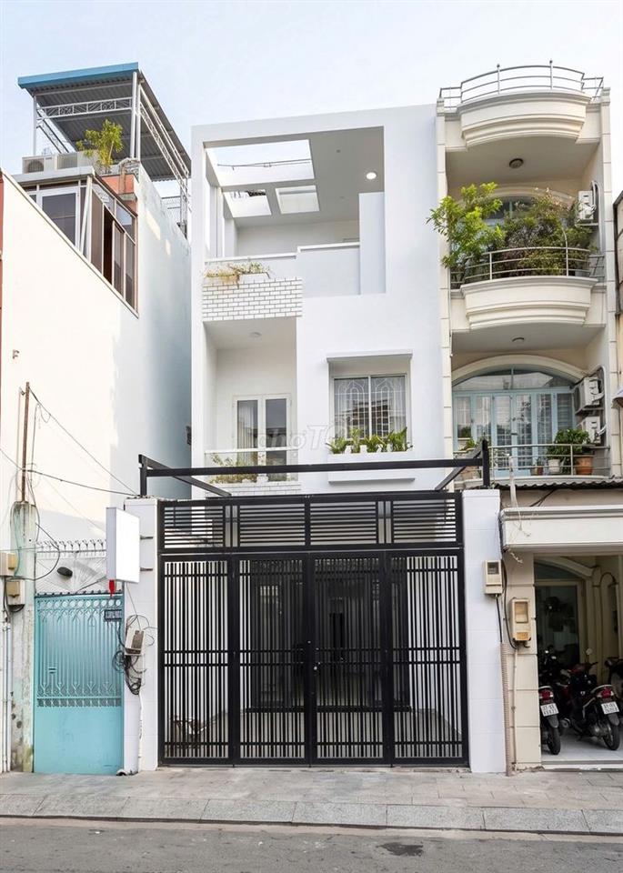 SIÊU PHẨM KHU ĐƯỜNG HOA- 13A Hoa Phượng, P2, PN- 5x20m, 3 Tầng, 300m2
