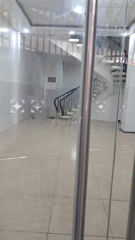 Cho thuê mặt bằng đường Đào Duy Anh, P. Đức Nhuận (P9, Q Phú Nhuân)