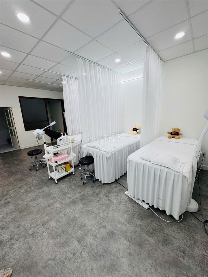SIÊU PHẨM KHU VIP -20A Hoa Lan, P.7, Q.PN -4.5x20m -6PN -Full Máy Lạnh