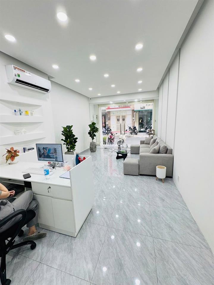 SIÊU PHẨM KHU VIP -20A Hoa Lan, P.7, Q.PN -4.5x20m -6PN -Full Máy Lạnh