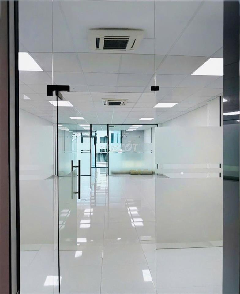 SIÊU PHẨM ỐP KÍNH - 11A Thăng Long, P.4, TB - Có Thang Máy, Sàn Suốt