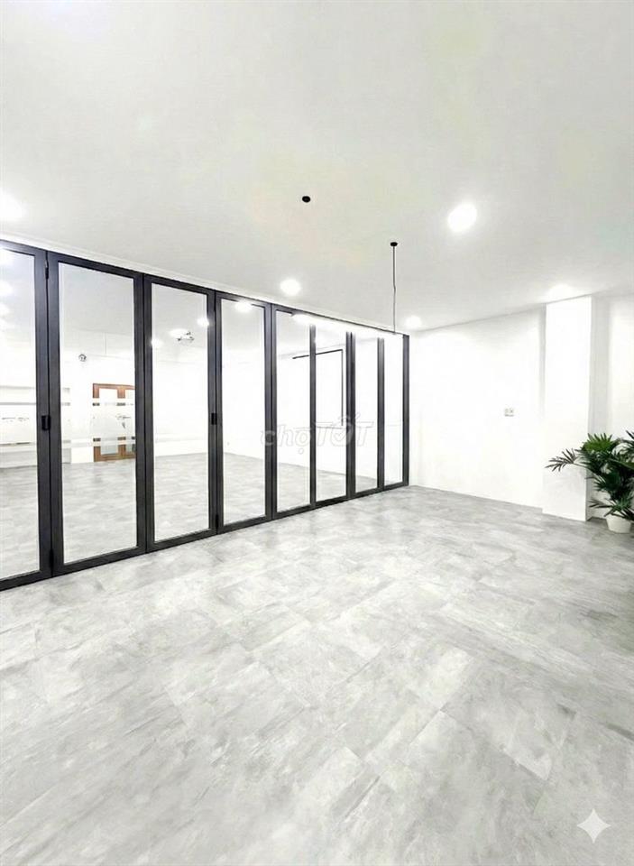 SIÊU PHẨM ỐP KÍNH-235A Hoàng Hoa Thám, P.13, Q.TB -Sàn Suốt-DTSD 450m2