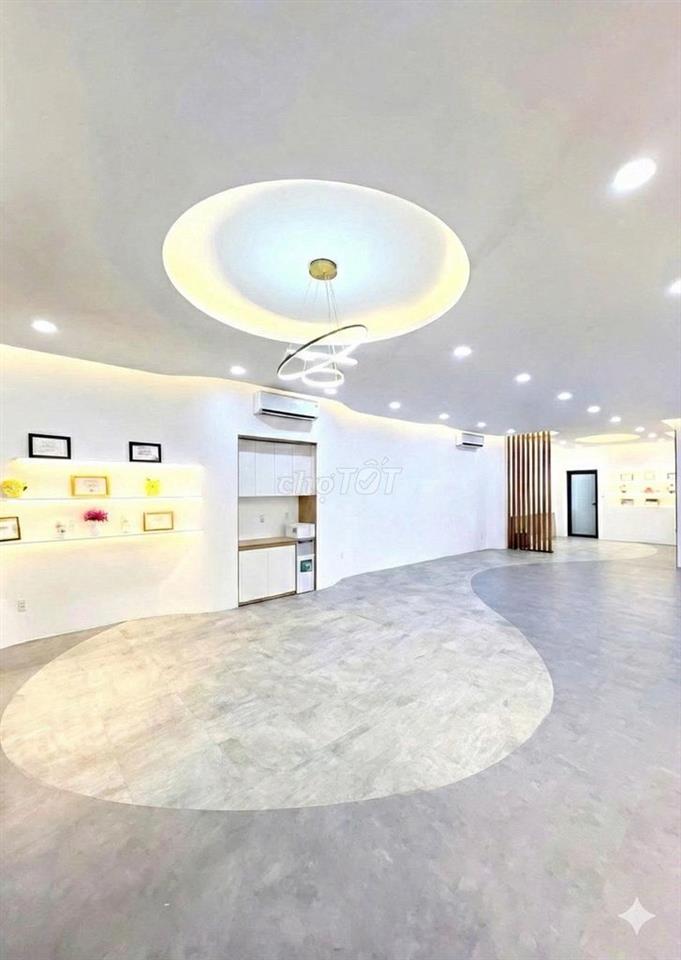 SIÊU PHẨM ỐP KÍNH-235A Hoàng Hoa Thám, P.13, Q.TB -Sàn Suốt-DTSD 450m2