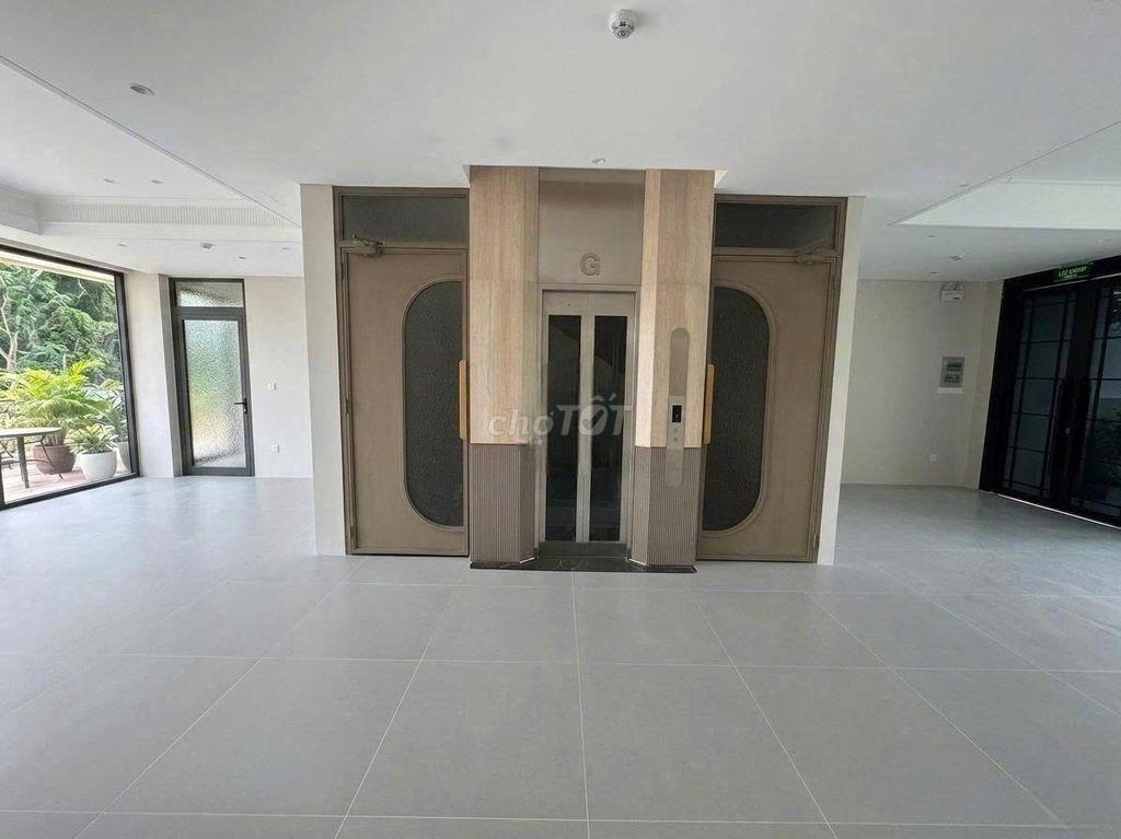 TÒA NHÀ KHU VIP - 86A Phổ Quang, P.2, Tân Bình - Hầm Xe, Thang Máy