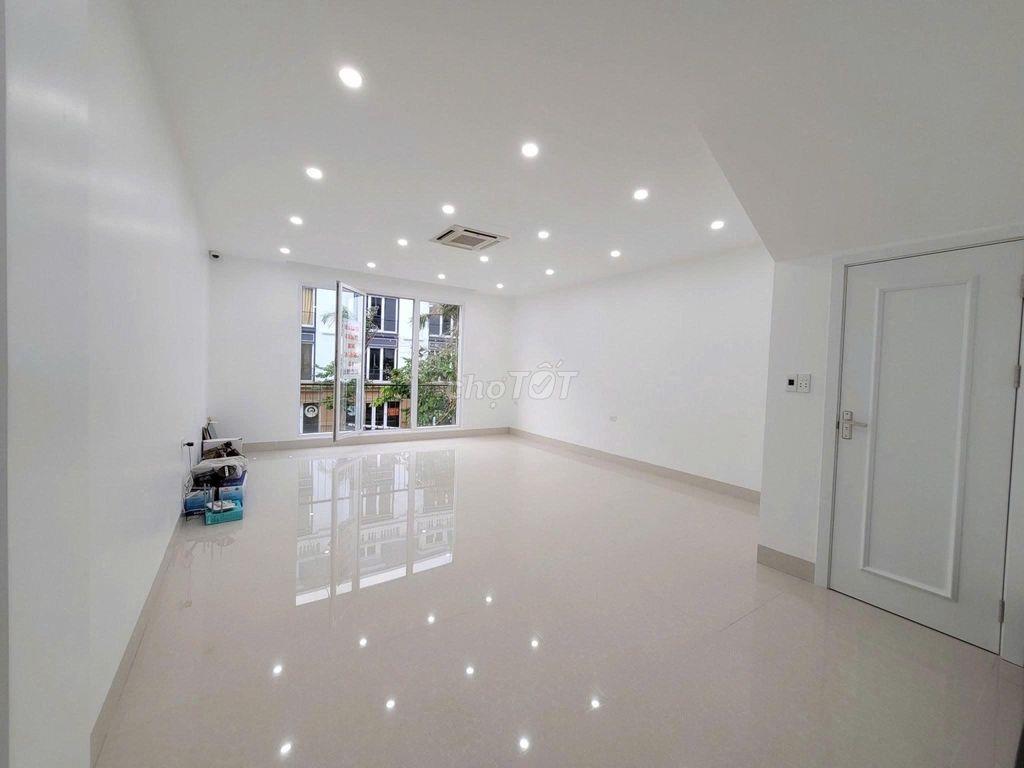 SIÊU PHẨM NHÀ ĐẸP - 120A Nguyễn Hồng Đào, P.14, Q.TB - 6PN - DTSD450m2