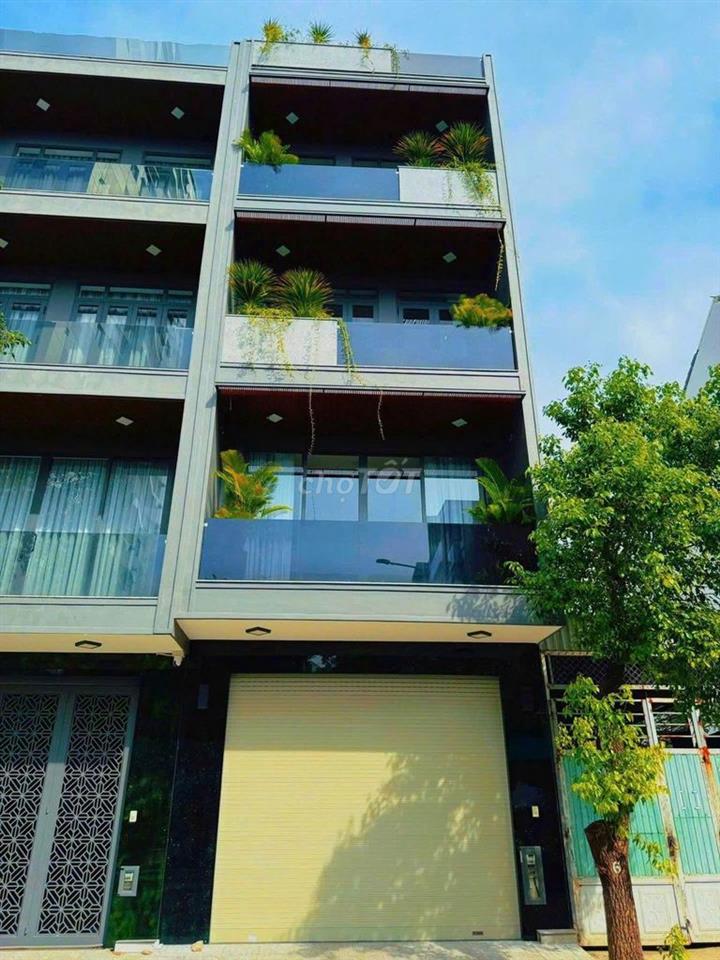 SIÊU PHẨM NHÀ ĐẸP - 120A Nguyễn Hồng Đào, P.14, Q.TB - 6PN - DTSD450m2