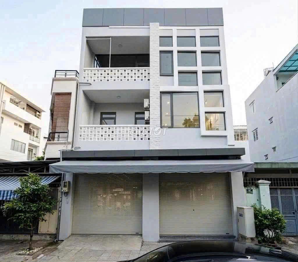 NHÀ ĐẸP KHU VIP- Hoa Phượng, P.2, PN - DTSD 450m2, Sàn Suốt,4 Tầng Lầu