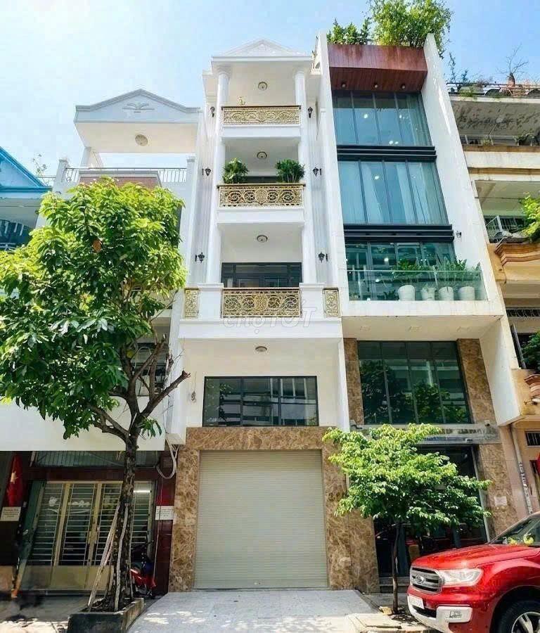 NHÀ MỚI K300 - HXH Hoàng Hoa Thám, P.12, TB - 5 Tầng Lầu, Mới Sơn Sửa
