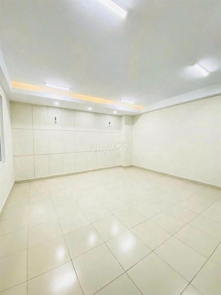 SIÊU PHẨM THƯƠNG HIỆU - Huỳnh Văn Bánh, P13, PN - DTSD 360m2, Sàn Suốt