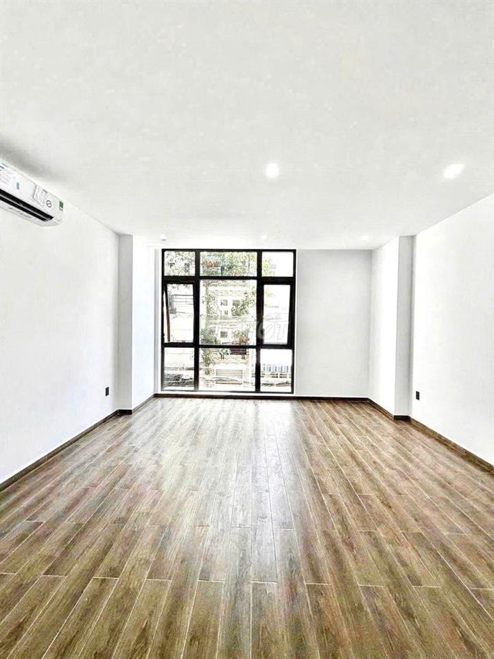 533C Nguyễn Đình Chiểu P4.Q3 - 450M² SÀN – THANG MÁY – MỚI 100%