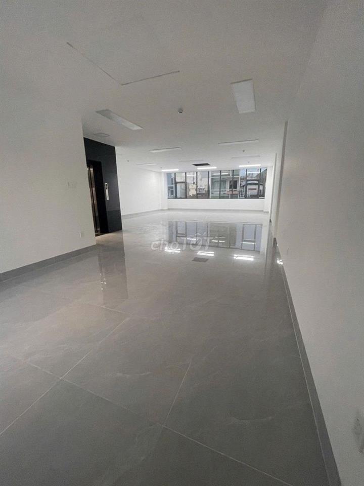 TÒA NHÀ MỚI XÂY 39A Cửu Long.P2.TB - THANG MÁY - HẦM XE - PCCC Chuẩn