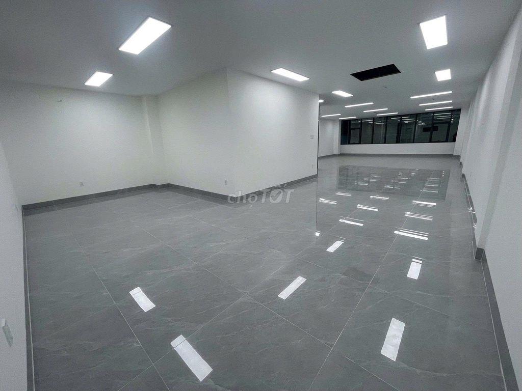TÒA NHÀ MỚI XÂY 39A Cửu Long.P2.TB - THANG MÁY - HẦM XE - PCCC Chuẩn