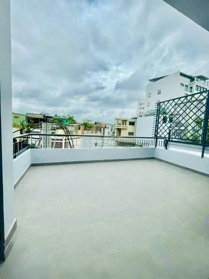 SIÊU PHẨM ỐP KÍNH, 320C Huỳnh Văn Bánh, P.11, Q.Phú Nhuận - 4.5 x 18m