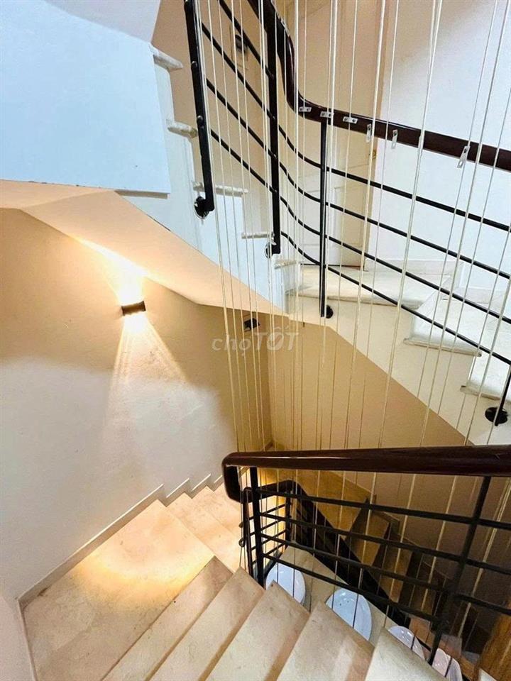 SIÊU PHẨM SÁT SÂN BAY - 39A Phổ Quang.P2.TB  -  8P, 9WC - DTSD 450M2