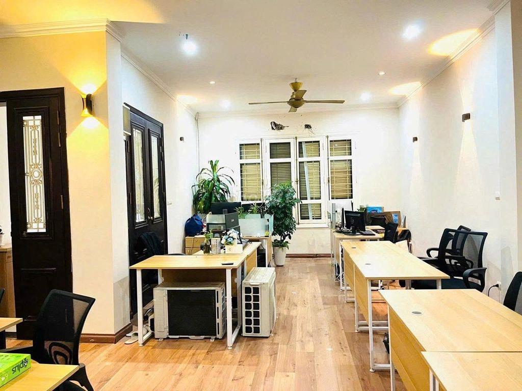 SIÊU PHẨM SÁT SÂN BAY - 39A Phổ Quang.P2.TB  -  8P, 9WC - DTSD 450M2
