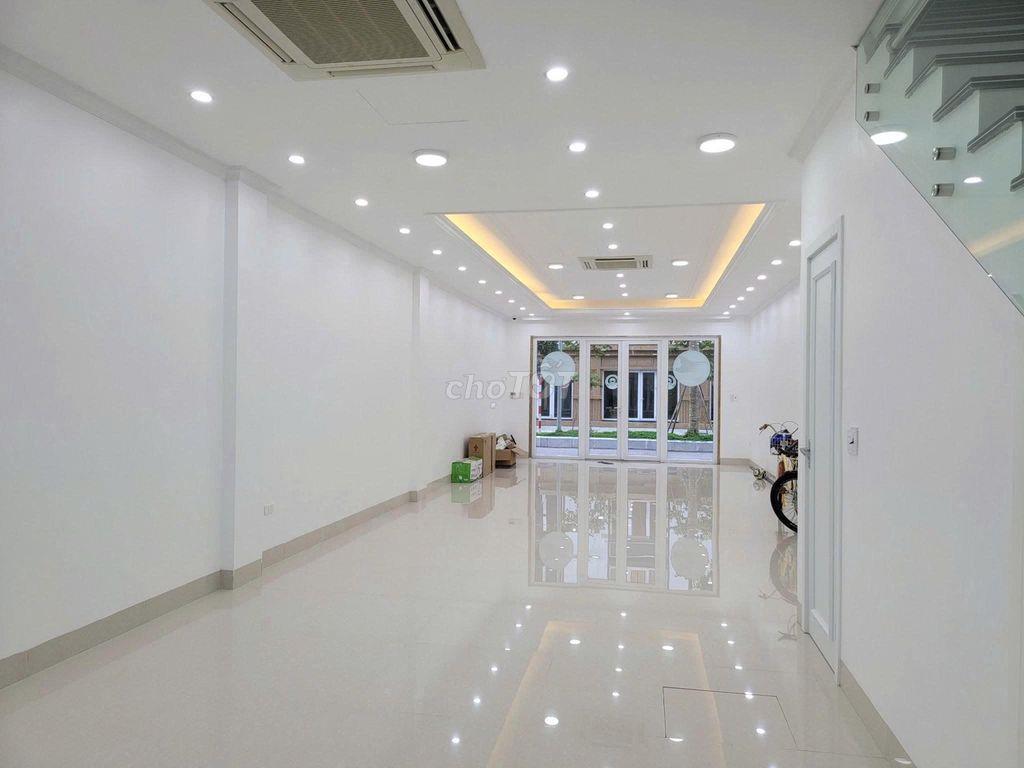 SIÊU PHẨM NHÀ ĐẸP - 311A Nguyễn Trọng Tuyển , P.1.Q.TB - 6PN
