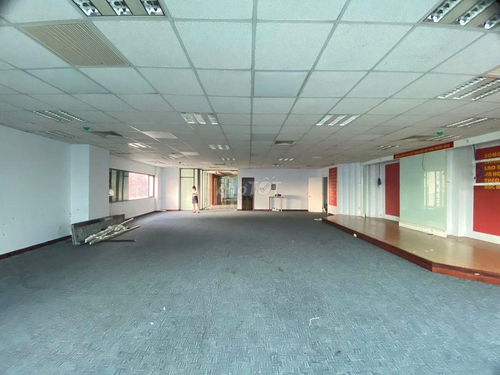 GIÁ THUÊ 28$/M2 TRỤC HÀNH CHÍNH NGUYỄN HUỆ - HƠN 300M2 SÀN – QUẬN 1