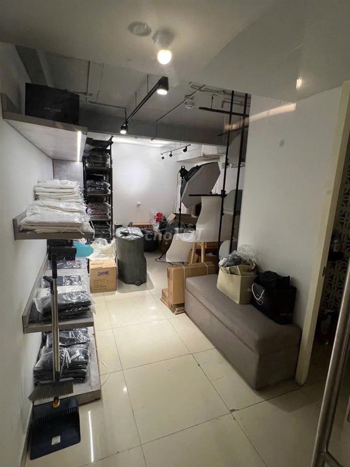 GẦN MC DONAILD BẾN THÀNH, HƠN 50M2 - Số 24 Đặng Thị Nhu, Quận 1