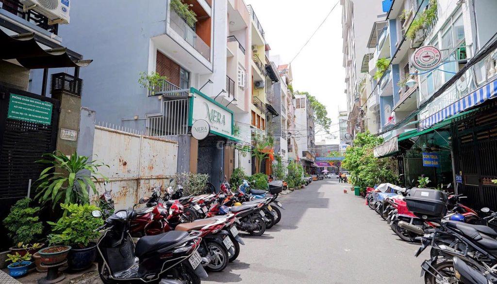 CÓ THANG MÁY - GẦN GO MIỀN ĐÔNG, HƠN 300M2 - SỐ 278 TÔ HIẾN THÀNH, Q10
