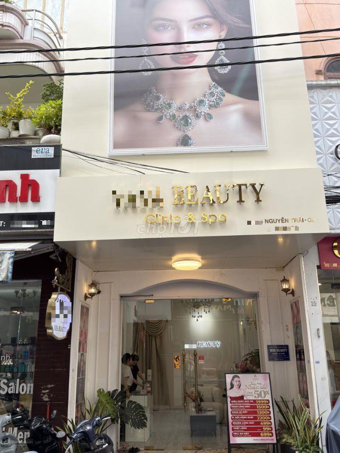 SỬ DỤNG HƠN 100M2 - GẦN VÒNG XOAY CỐNG QUỲNH – 150 NGUYỄN TRÃI, QUẬN 1