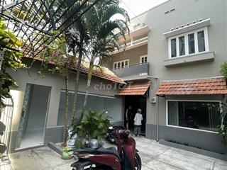 SANG NHƯỢNG VP TRƯƠNG QUỐC DUNG - PHÚ NHUẬN