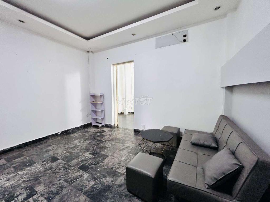 Cho thuê phòng 40m2 có phòng khách phòng ngủ riêng