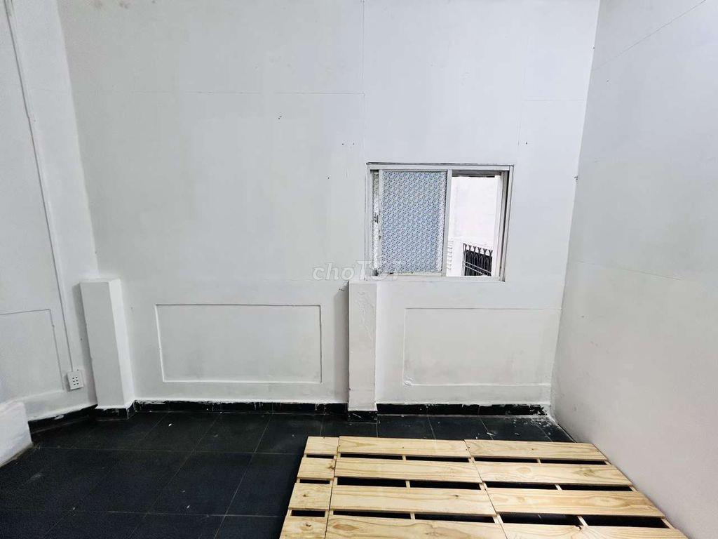 Cho thuê phòng 40m2 có phòng khách phòng ngủ riêng