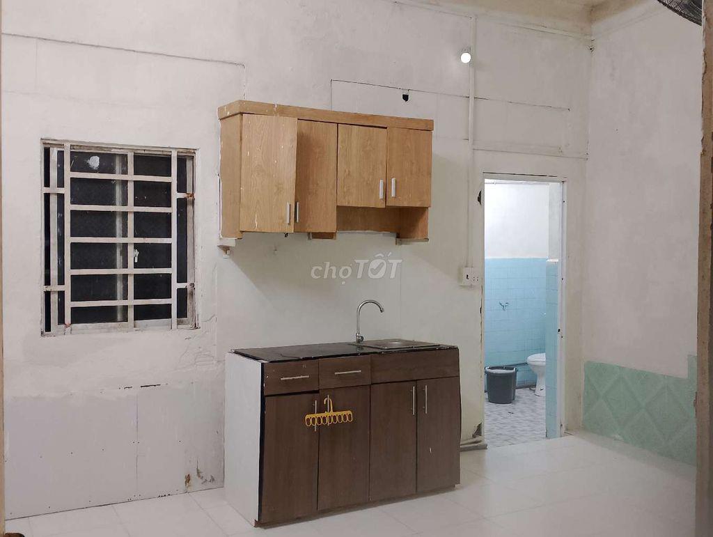 Cho Thuê Phòng 20 M2 Ngã Tư Phú Nhuận Giờ Tự Do 2-3 Người Ở