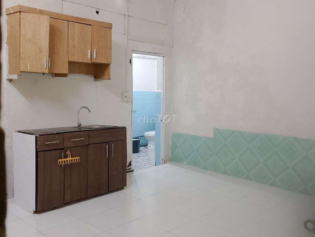 Cho Thuê Phòng 20 M2 Ngã Tư Phú Nhuận Giờ Tự Do 2-3 Người Ở