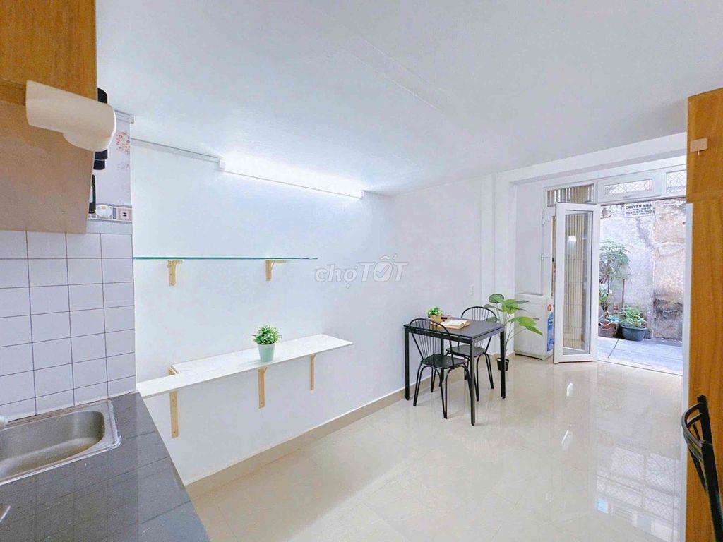 CHO THUÊ NHÀ Ở DẠNG GÁC NGAY TRỆT MẶT TIỀN HẺM RỘNG NGAY LÊ VĂN SỸ