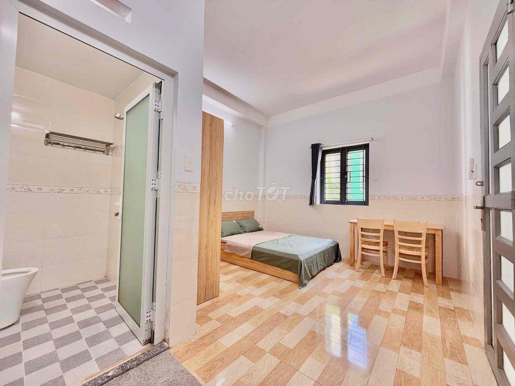 PHÒNG TRỌ STUDIO CỬA SỔ AN NINH THANG MÁY NGAY CÔNG VIÊN GIA ĐỊNH