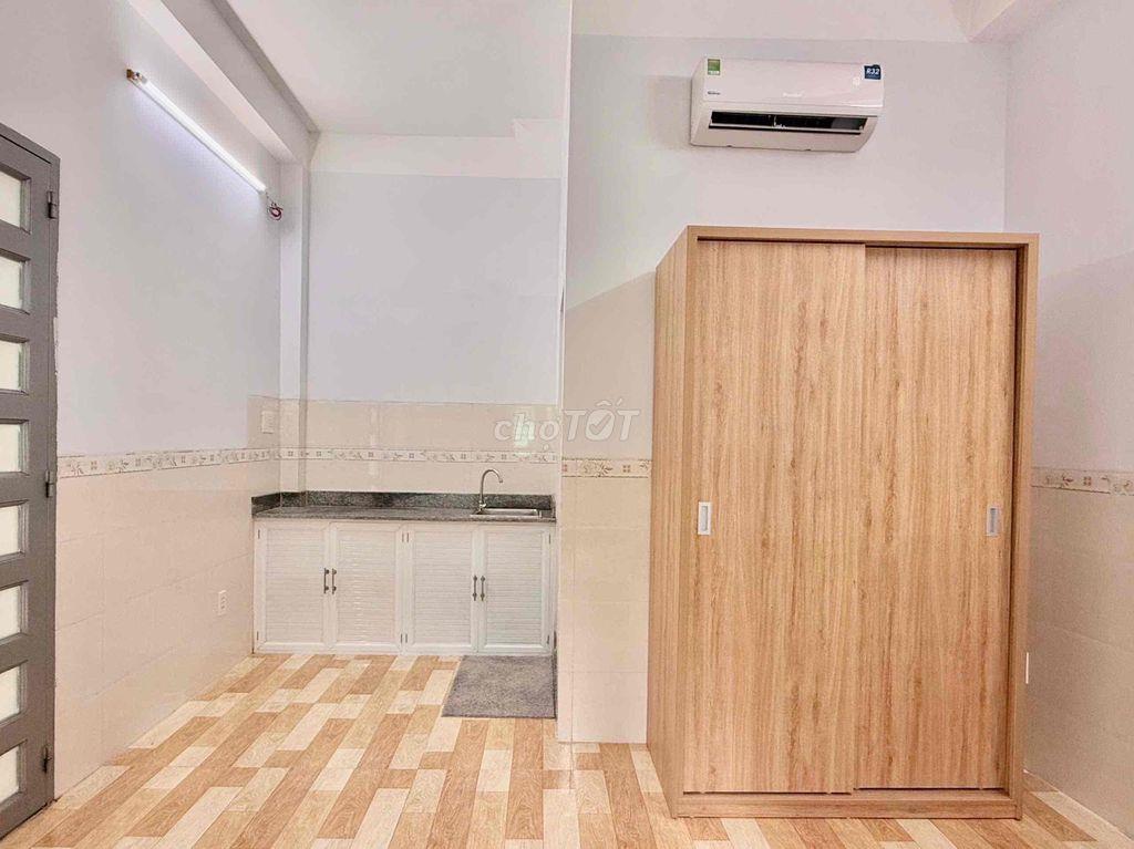 PHÒNG TRỌ STUDIO CỬA SỔ AN NINH THANG MÁY NGAY CÔNG VIÊN GIA ĐỊNH