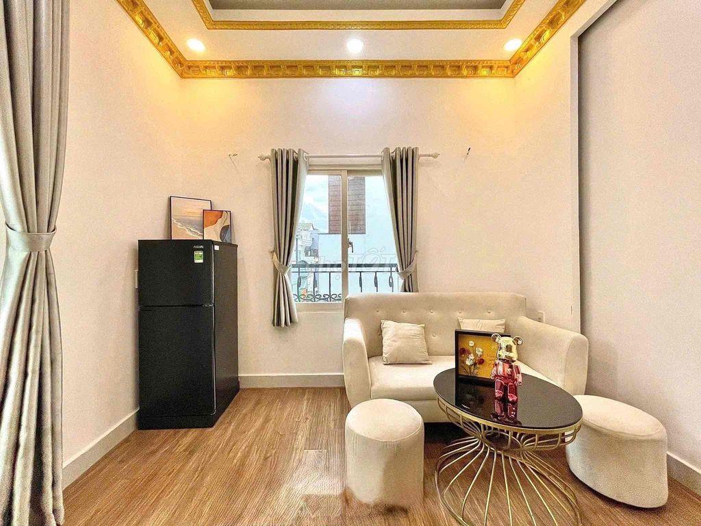 CĂN HỘ 1 PHÒNG NGỦ BAN CÔNG RỘNG NGAY HAI BÀ TRƯNG TRỐNG SẴN