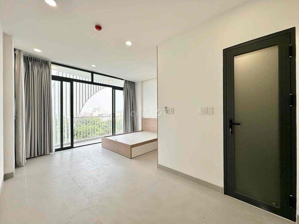 CHO THUÊ CĂN HỘ STUDIO BAN CÔNG NHÀ MỚI NGAY HOÀNG HOA THÁM