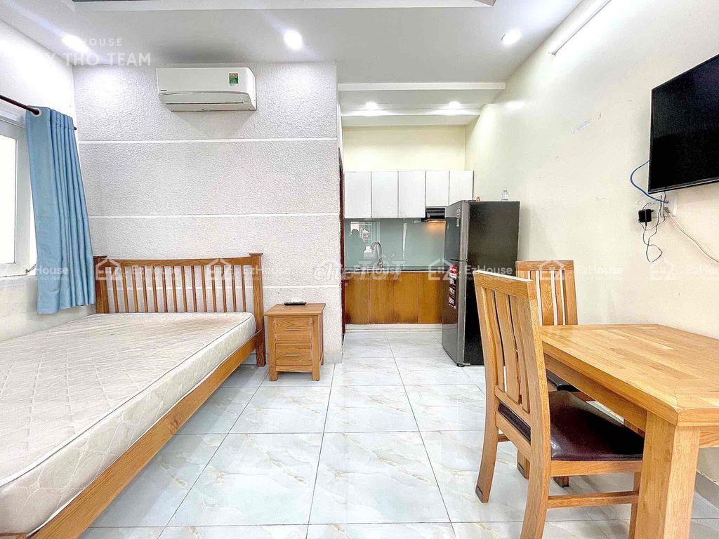 CHO THUÊ CĂN HỘ FULL NỘI THẤT CỬA SỔ TRỜI TRỐNG SẴN THANG MÁY 🔥