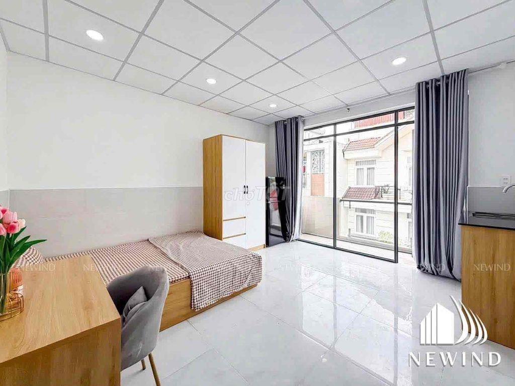 THUÊ PHÒNG STUDIO CÓ BAN CÔNG FULL NỘI THẤT TẠI KHU VỰC ÂU CƠ,BẢY HIÊN