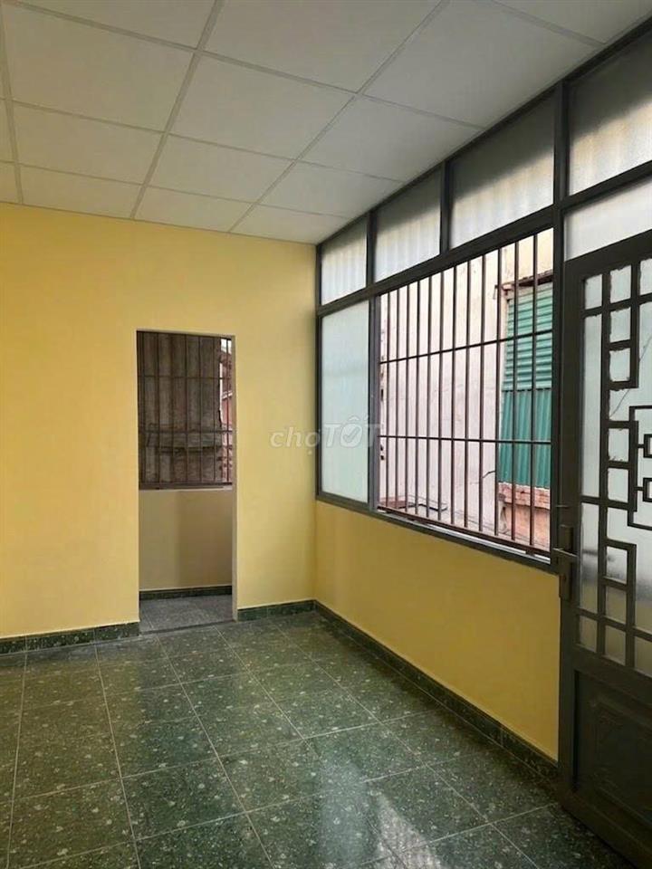 489 Huỳnh Văn Bánh, Phú Nhuận