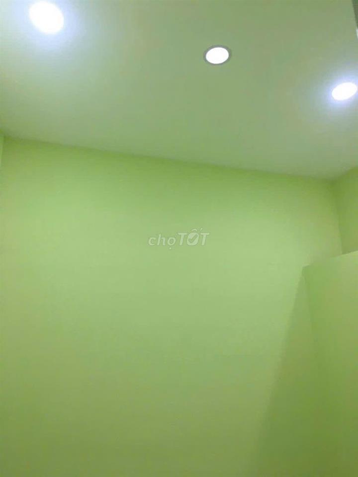 Phòng trọ 20m2 mặt tiền đường Phan Tây Hồ Phú Nhuận