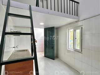 trường phi công việt, đh gia định, hvhk - gác cao 3-4 ng