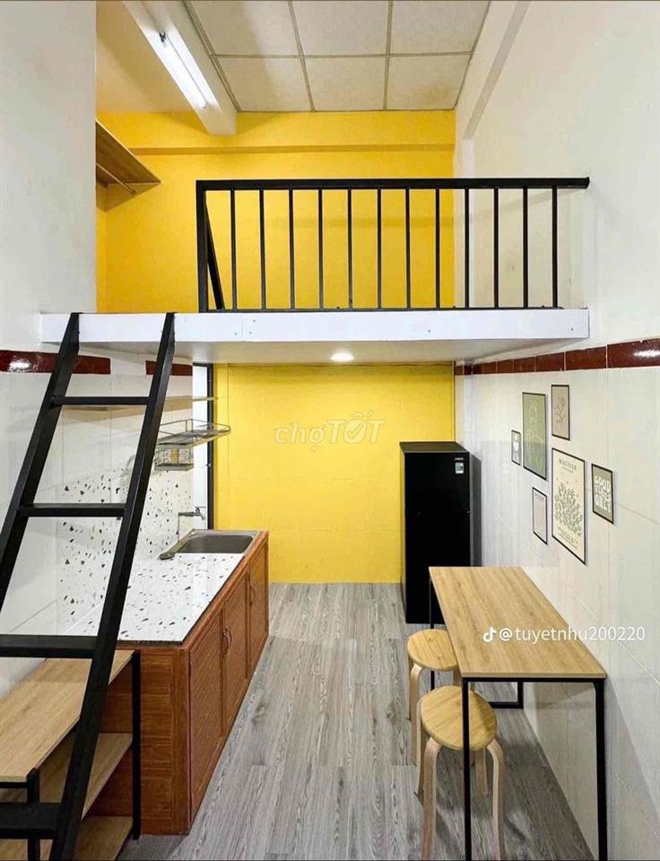 trường phi công việt, đh gia định, hvhk - gác cao 3-4 ng