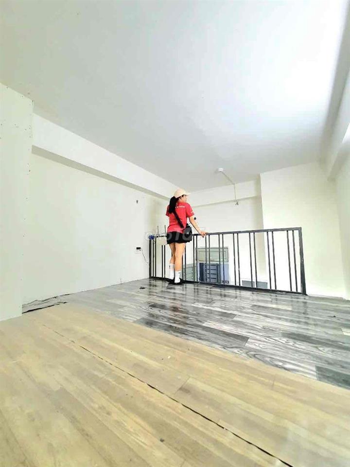 Phòng trọ gác cao 3-4 người ở sau lưng etown cộng hoà