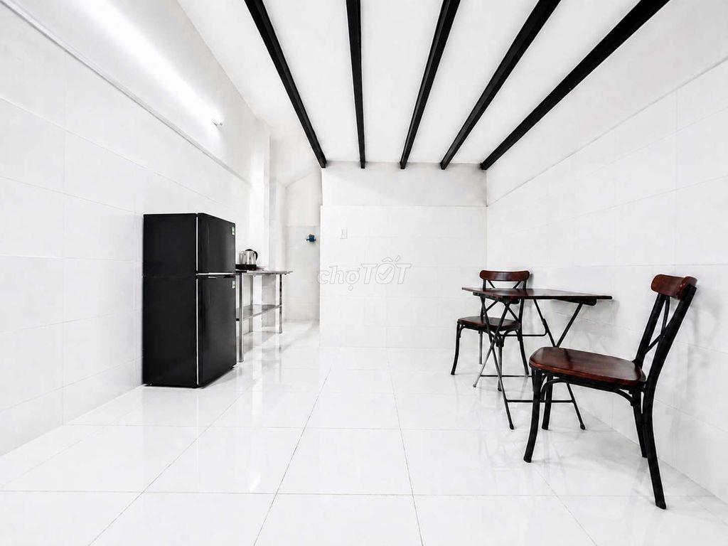 Phòng trọ 30M2 gác cao 1M9 Ngay Lê Văn Sỹ giá sinh viên