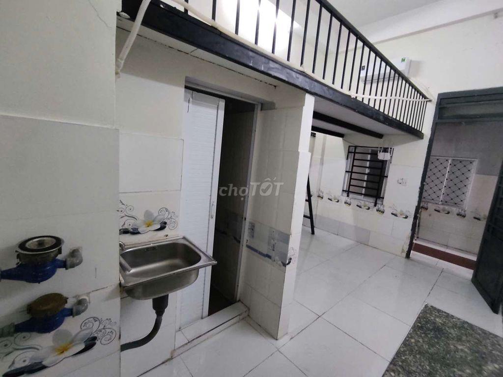 Đuplex 30m2 gác cao đến 2M giá sinh Viên