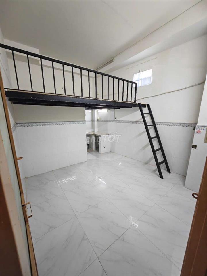 Đuplex 30M2 - Gác cao 1M8 - Giá Sinh Viên