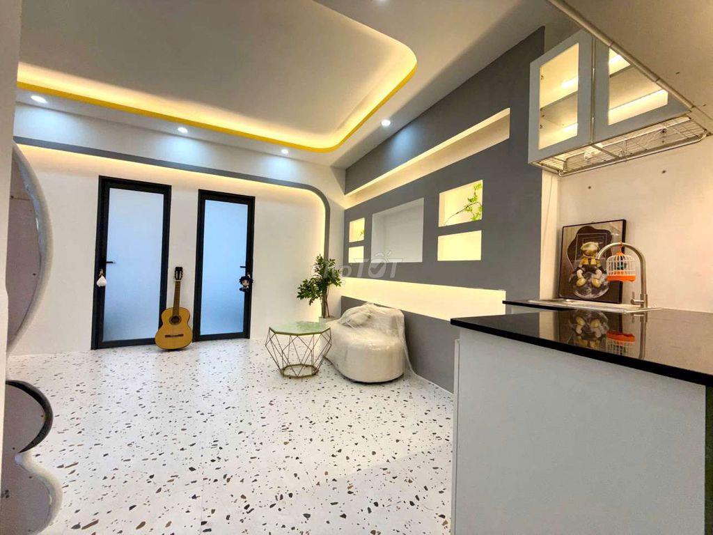 Penhouse Cao Cấp 70M2 có sẳn giặt sấy riêng