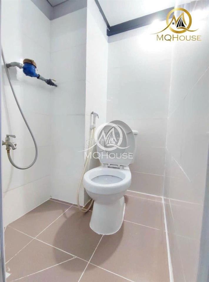Phòng trọ gác cao giá tốt sát trường Đại Học Tài Nguyên Và Môi Trường 