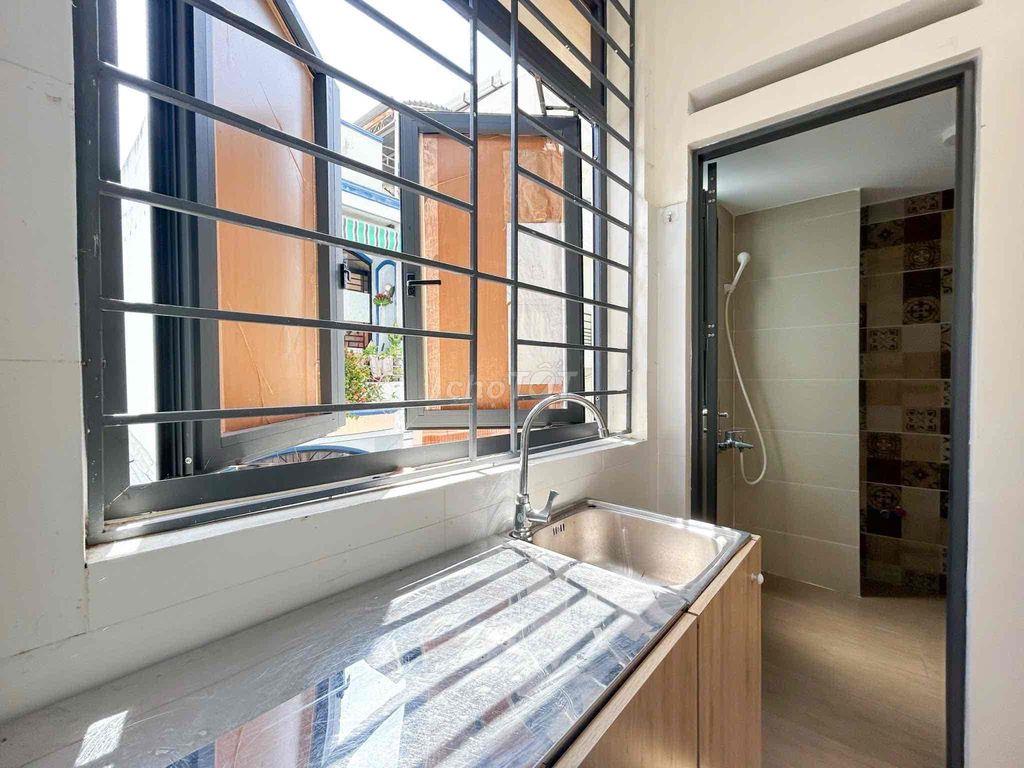 STUDIO FULL NỘI THẤT NGAY NGÃ TƯ PHÚ NHUẬN
