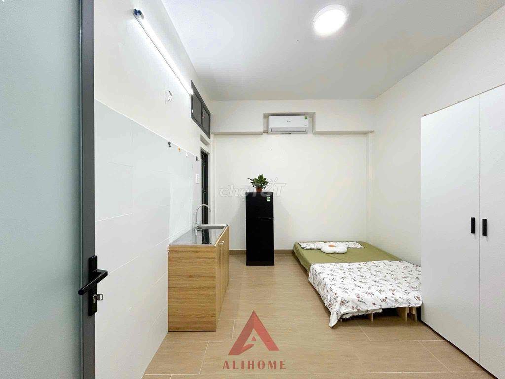 STUDIO FULL NỘI THẤT NGAY NGÃ TƯ PHÚ NHUẬN